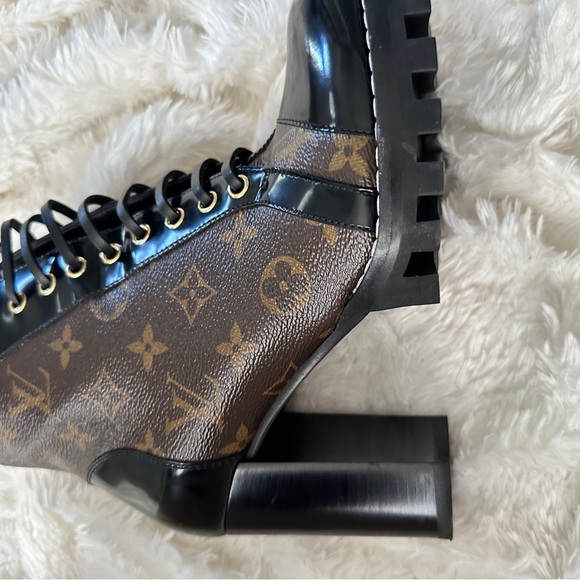 Louis Vuitton Boots - Picture 8 of 11